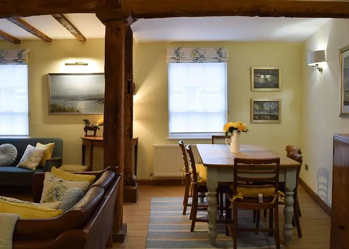 Lovely Old Cottage